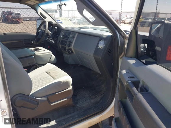 2016 Ford Super Duty F-250 SRW XLT with VIN 1FT7X2A62GED29921, listed as a IAAI auction lot 41725044 with 238,940 mi miles. Bid and sale history available at carsss.com. Image 5.