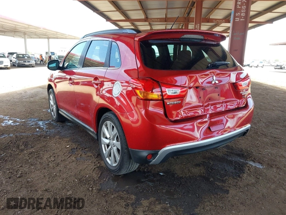 2015 Mitsubishi Outlander GT with VIN 4A4AP4AWXFE034686, listed as a IAAI auction lot 42185445 with 141,170 mi miles and . Bid and sale history available at DreamBid. Image 3.