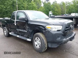 2016 Toyota Tacoma SR z VIN 5TFSX5ENXGX040643, wystawiony jako IAAI lot #42341793 z przebiegiem 155 276 mil mil oraz . Historia ofert i sprzedaży dostępna na DreamBid. Obrazek 1.