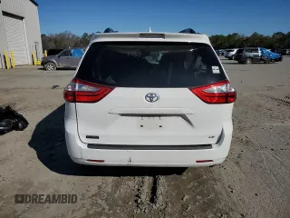 2018 Toyota Sienna LE Auto Access Seat with VIN 5TDKZ3DC6JS920895, listed as a Copart auction lot 45738685 with 128,599 mi miles and Salvage Title. Bid and sale history available at carsss.com. Image 6.