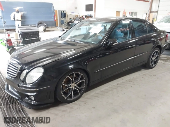 2007 Mercedes-Benz E 550 with VIN WDBUF90X77X212623, listed as a IAAI auction lot 41506658 with Not Provided miles and . Bid and sale history available at carsss.com. Image 2.