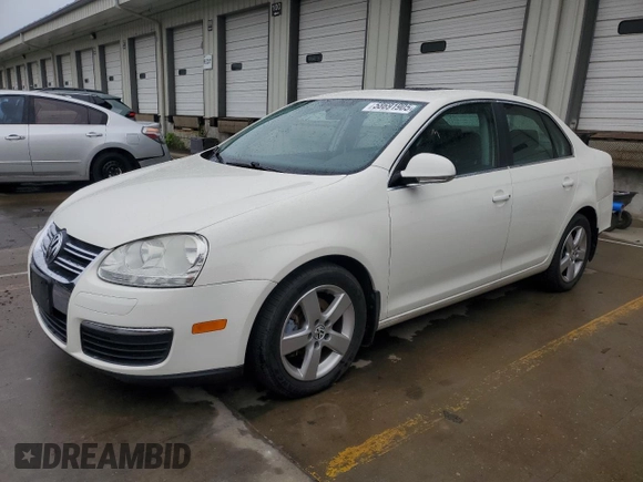 2008 Volkswagen Jetta SE с VIN 3VWRZ71K68M102415, выставлен на аукционе Copart как лот 58691905 с пробегом 151 021 миль миль и Списание • Salvage title. История ставок и продаж доступна на DreamBid. Изображение 1.