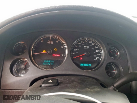 2007 Chevrolet Avalanche 2LT with VIN 3GNEC12J87G213560, listed as a Copart auction lot 61036875 with 203,198 mi miles and Salvage title. Bid and sale history available at DreamBid. Image 9.