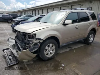 2010 Ford Escape Limited z VIN 1FMCU9EG2AKB77985, wystawiony jako Copart lot #56747655 z przebiegiem 88 362 mil mil oraz Szkoda całkowita • Salvage title. Historia ofert i sprzedaży dostępna na DreamBid. Obrazek 1.