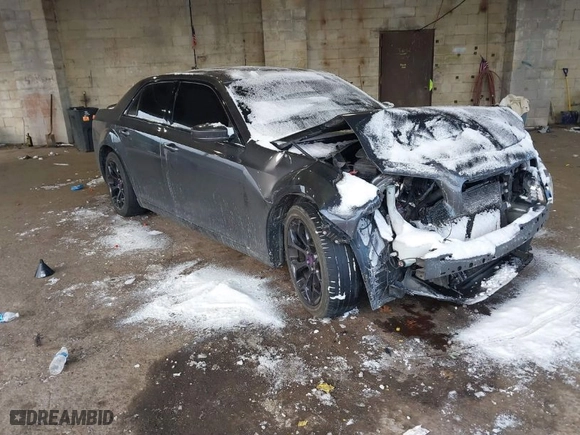 2019 Chrysler 300 with VIN 2C3CCABG6KH515950, listed as a IAAI auction lot 41359705 with NaN miles. Bid and sale history available at carsss.com. Image 1.