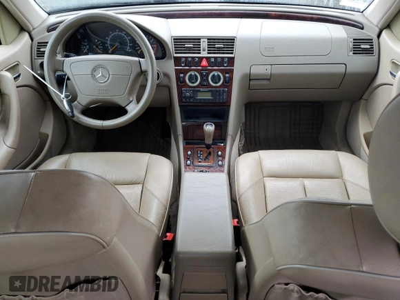 2000 Mercedes-Benz C 230 Kompressor with VIN WDBHA24G6YA818047, listed as a Copart auction lot 45992955 with 73,889 mi miles and Clean Title. Bid and sale history available at carsss.com. Image 8.