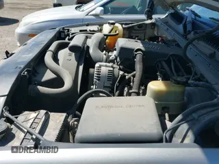 1999 Chevrolet Silverado 1500 с VIN 1GCEK14V9XZ146608, выставлен на аукционе IAAI как лот 41856603 с пробегом 123 638 миль миль и . История ставок и продаж доступна на DreamBid. Изображение 12.