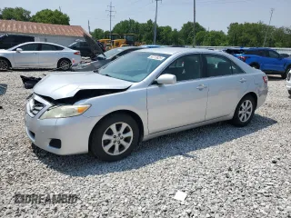 2011 Toyota Camry LE z VIN 4T4BF3EK0BR092145, wystawiony jako Copart lot #58713825 z przebiegiem 133 324 mil mil oraz Szkoda całkowita • Salvage title. Historia ofert i sprzedaży dostępna na DreamBid. Obrazek 1.