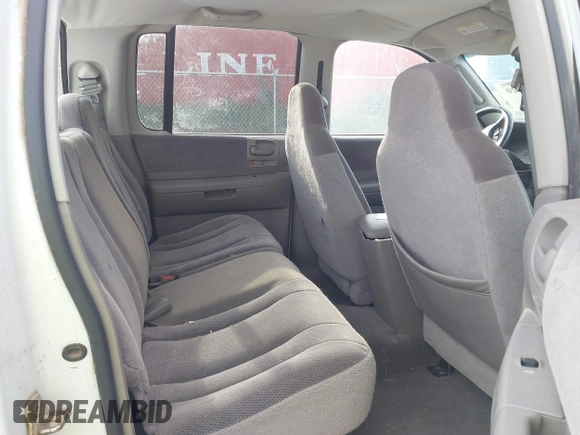 2004 Dodge Dakota SLT with VIN 1D7HG48N44S524998, listed as a IAAI auction lot 42195420 with 197,530 mi miles and . Bid and sale history available at DreamBid. Image 8.