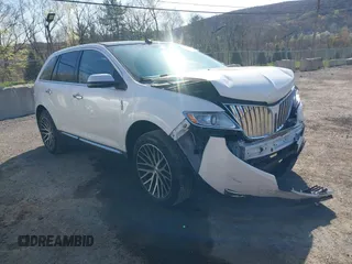 2012 Lincoln MKX z VIN 2LMDJ8JK9CBL16044, wystawiony jako IAAI lot #42106288 z przebiegiem 213 365 mil mil oraz . Historia ofert i sprzedaży dostępna na DreamBid. Obrazek 1.
