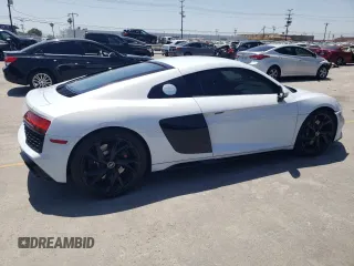 2023 Audi R8 performance quattro z VIN WUACEAFX9P7900103, wystawiony jako Copart lot #57456835 z przebiegiem 5 220 mil mil oraz Szkoda całkowita • Salvage title. Historia ofert i sprzedaży dostępna na DreamBid. Obrazek 3.