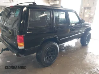 1998 Jeep Cherokee Sport with VIN 1J4FJ68SXWL281659, listed as a IAAI auction lot 42208563 with 203,992 mi miles and . Bid and sale history available at DreamBid. Image 4.