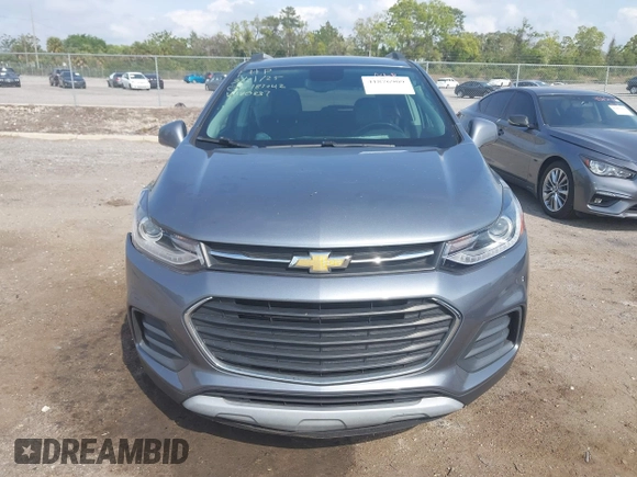 2019 Chevrolet Trax LT with VIN KL7CJLSB4KB930837, listed as a IAAI auction lot 41876909 with 90,193 mi miles and . Bid and sale history available at carsss.com. Image 13.