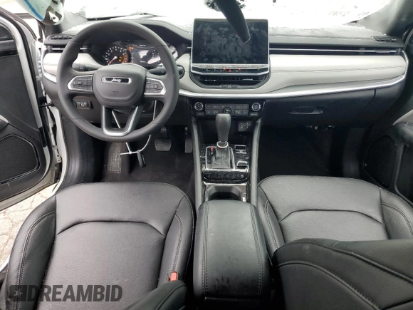 2025 Jeep Compass Limited z VIN 3C4NJDCN1ST509196, wystawiony jako Copart lot #64227745 z przebiegiem 16 243 mil mil oraz Nie do naprawy • Non repairable. Historia ofert i sprzedaży dostępna na DreamBid. Obrazek 8.