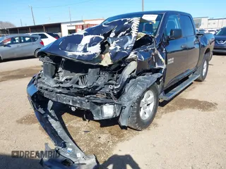 2017 Ram 1500 Express z VIN 1C6RR7KG4HS665409, wystawiony jako IAAI lot #41674384 z przebiegiem 89 187 mil mil oraz . Historia ofert i sprzedaży dostępna na DreamBid. Obrazek 6.