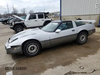 1985 Chevrolet Corvette with VIN 1G1YY0789F5106636, listed as a Copart auction lot 86161924 with 105,024 mi miles and Salvage Title. Bid and sale history available at carsss.com. Image 1.