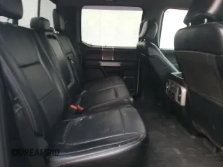 2019 Ford F-350 XL z VIN 1FT8W3BT6KEG01302, wystawiony jako Copart lot #84645714 z przebiegiem 125 088 mil mil oraz Szkoda całkowita • Salvage title. Historia ofert i sprzedaży dostępna na DreamBid. Obrazek 11.