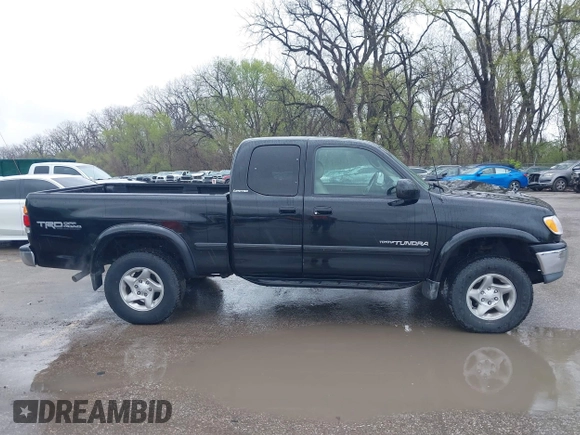 2000 Toyota Tundra Limited with VIN 5TBBT481XYS093180, listed as a IAAI auction lot 41949428 with 317,841 mi miles and . Bid and sale history available at DreamBid. Image 13.