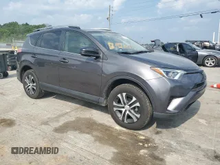 2017 Toyota RAV4 LE z VIN JTMBFREV8HJ702427, wystawiony jako Copart lot #59546985 z przebiegiem 55 362 mil mil oraz Szkoda całkowita • Salvage title. Historia ofert i sprzedaży dostępna na DreamBid. Obrazek 4.