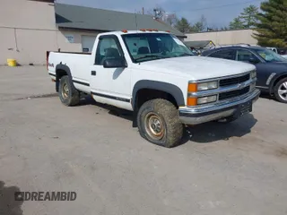 2000 Chevrolet Silverado 2500 z VIN 1GCGK24R0YR123950, wystawiony jako IAAI lot #42027516 z przebiegiem 185 049 mil mil oraz . Historia ofert i sprzedaży dostępna na DreamBid. Obrazek 1.