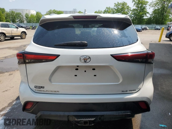 2022 Toyota Highlander XLE with VIN 5TDGZRBH1NS164177, listed as a Copart auction lot 58965595 with 72,284 mi miles and Salvage title. Bid and sale history available at DreamBid. Image 6.