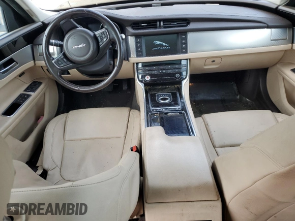 2016 Jaguar XF 35t Premium with VIN SAJBD4BV0GCY24278, listed as a Copart auction lot 80943394 with 52,179 mi miles and Salvage Title. Bid and sale history available at carsss.com. Image 8.