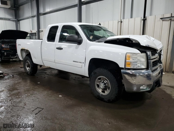 2008 Chevrolet Silverado 2500HD LT w/2LT with VIN 1GCHK29K28E100273, listed as a Copart auction lot 48562445 with 174,944 mi miles and Salvage Title. Bid and sale history available at carsss.com. Image 4.