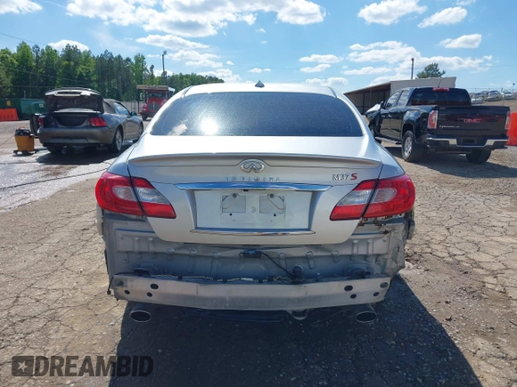 2013 Infiniti M with VIN JN1BY1AP0DM513527, listed as a IAAI auction lot 42170513 with 194,908 mi miles and . Bid and sale history available at DreamBid. Image 17.