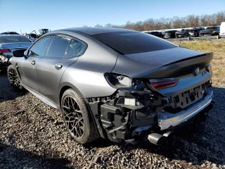 2020 BMW M8 Competition z VIN WBSGV0C05LCE73273, wystawiony jako Copart lot #70400342 z przebiegiem Nie podano mil oraz . Historia ofert i sprzedaży dostępna na DreamBid. Obrazek 2.