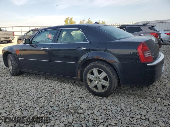 2006 Chrysler 300 C z VIN 2C3LK63H36H345091, wystawiony jako Copart lot #72001754 z przebiegiem 192 896 mil mil oraz Czysty tytuł • Clean title. Historia ofert i sprzedaży dostępna na DreamBid. Obrazek 2.