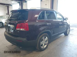 2013 Kia Sorento EX with VIN 5XYKUCA67DG365681, listed as a IAAI auction lot 41885665 with 10,318 mi miles. Bid and sale history available at carsss.com. Image 4.