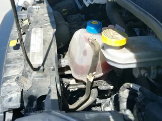 2023 Ram ProMaster Cargo z VIN 3C6MRVJG2PE526171, wystawiony jako IAAI lot #42381745 z przebiegiem 46 462 mil mil oraz . Historia ofert i sprzedaży dostępna na DreamBid. Obrazek 18.