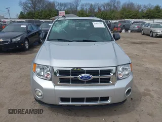 2011 Ford Escape XLT с VIN 1FMCU9D77BKC38802, выставлен на аукционе IAAI как лот 42012798 с пробегом 249 489 миль миль и . История ставок и продаж доступна на DreamBid. Изображение 12.