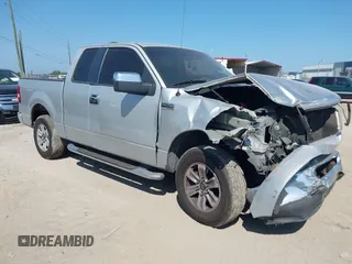 2006 Ford F-150 STX with VIN 1FTRX12W86KB24167, listed as a IAAI auction lot 42063304 with 1 mi miles. Bid and sale history available at carsss.com. Image 1.