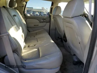 2008 GMC Yukon SLT 4SA z VIN 1GKFK13038R172640, wystawiony jako Copart lot #46718785 z przebiegiem 202 819 mil mil oraz Szkoda całkowita • Salvage title. Historia ofert i sprzedaży dostępna na DreamBid. Obrazek 12.