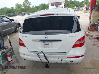 2011 Mercedes-Benz R 350 с VIN 4JGCB6FEXBA113685, выставлен на аукционе IAAI как лот 42437813 с пробегом 90 653 миль миль и . История ставок и продаж доступна на DreamBid. Изображение 16.