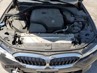 2019 BMW 3 Series 330i с VIN WBA5R1C58KAJ98457, выставлен на аукционе Copart как лот 60736175 с пробегом 60 826 миль миль и Списание • Salvage title. История ставок и продаж доступна на DreamBid. Изображение 11.