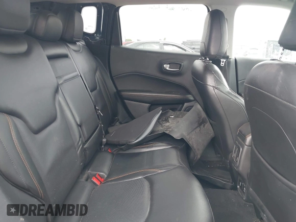 2018 Jeep Compass Limited with VIN 3C4NJDCB8JT206081, listed as a IAAI auction lot 42400790 with 127,931 mi miles and . Bid and sale history available at DreamBid. Image 8.