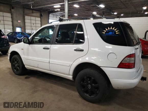 2001 Mercedes-Benz M 320/430/500 with VIN 4JGAB72E51A222489, listed as a Copart auction lot 51674925 with 226,108 mi miles and Clean title. Bid and sale history available at DreamBid. Image 2.
