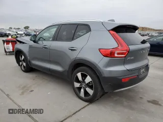 2019 Volvo XC40 Momentum z VIN YV4162UK3K2150716, wystawiony jako Copart lot #68485392 z przebiegiem 44 253 mil mil oraz . Historia ofert i sprzedaży dostępna na DreamBid. Obrazek 2.