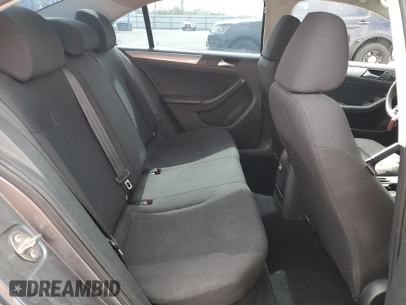 2015 Volkswagen Jetta SE с VIN 3VWD17AJ9FM268711, выставлен на аукционе Copart как лот 56588055 с пробегом 125 268 миль миль и Списание • Salvage title. История ставок и продаж доступна на DreamBid. Изображение 10.