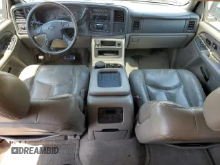 2006 Chevrolet Suburban LS with VIN 1GNFK16Z76J170074, listed as a Copart auction lot 61898635 with 284,436 mi miles and Salvage title. Bid and sale history available at DreamBid. Image 8.