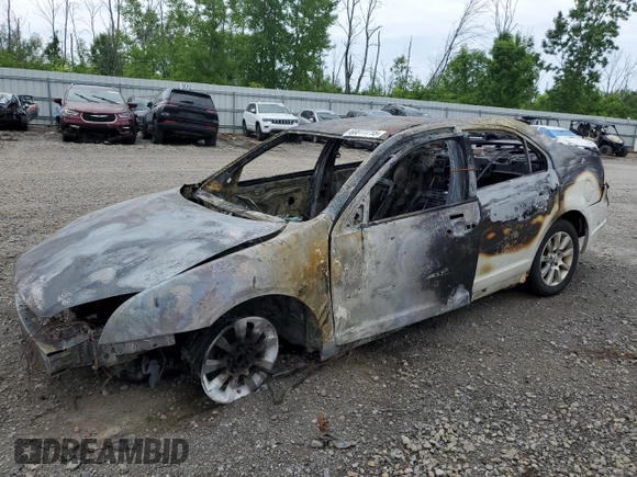 2008 Mercury Milan with VIN 3MEHM07Z28R663818, listed as a Copart auction lot 60811715 with Not provided miles and Salvage title. Bid and sale history available at DreamBid. Image 1.