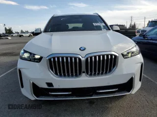 2025 BMW X5 sDrive40i with VIN 5UX13EU0XS9X91850, listed as a Copart auction lot 51511875 with 4,859 mi miles and Salvage Title. Bid and sale history available at carsss.com. Image 5.