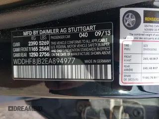 2014 Mercedes-Benz E E 350 Luxury with VIN WDDHF8JB2EA894977, listed as a IAAI auction lot 42065062 with 197,393 mi miles. Bid and sale history available at carsss.com. Image 9.