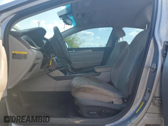 2015 Hyundai Sonata Limited with VIN 5NPE34AF6FH134837, listed as a Copart auction lot 52138205 with Not Provided miles and Clean Title. Bid and sale history available at carsss.com. Image 7.