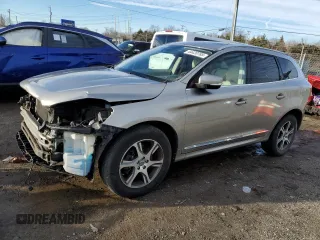 2015 Volvo XC60 T6 Premier Plus с VIN YV4902RC9F2611719, выставлен на аукционе Copart как лот 44420785 с пробегом 157 350 миль миль и Списание • Salvage title. История ставок и продаж доступна на DreamBid. Изображение 1.