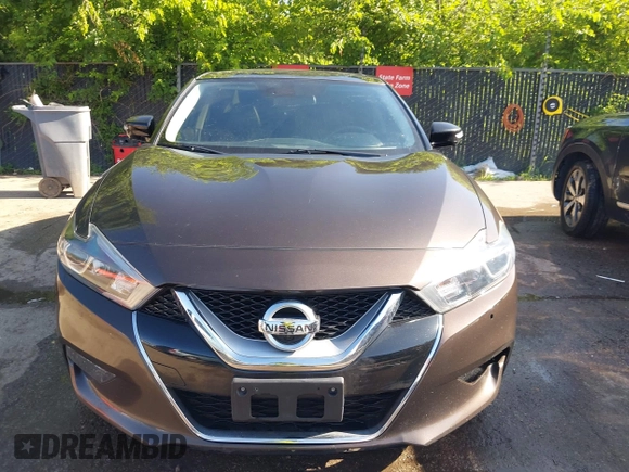 2016 Nissan Maxima Platinum z VIN 1N4AA6AP3GC385276, wystawiony jako IAAI lot #42547410 z przebiegiem 100 307 mil mil oraz . Historia ofert i sprzedaży dostępna na DreamBid. Obrazek 11.