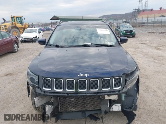 2019 Jeep Compass Latitude with VIN 3C4NJDBB3KT835802, listed as a IAAI auction lot 41893590 with 49,716 mi miles and . Bid and sale history available at DreamBid. Image 13.