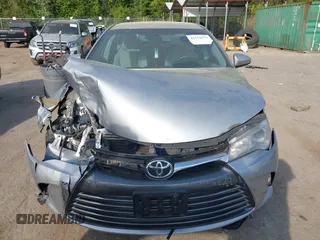 2017 Toyota Camry XLE z VIN 4T1BF1FK8HU376791, wystawiony jako IAAI lot #42114379 z przebiegiem 54 319 mil mil oraz . Historia ofert i sprzedaży dostępna na DreamBid. Obrazek 12.